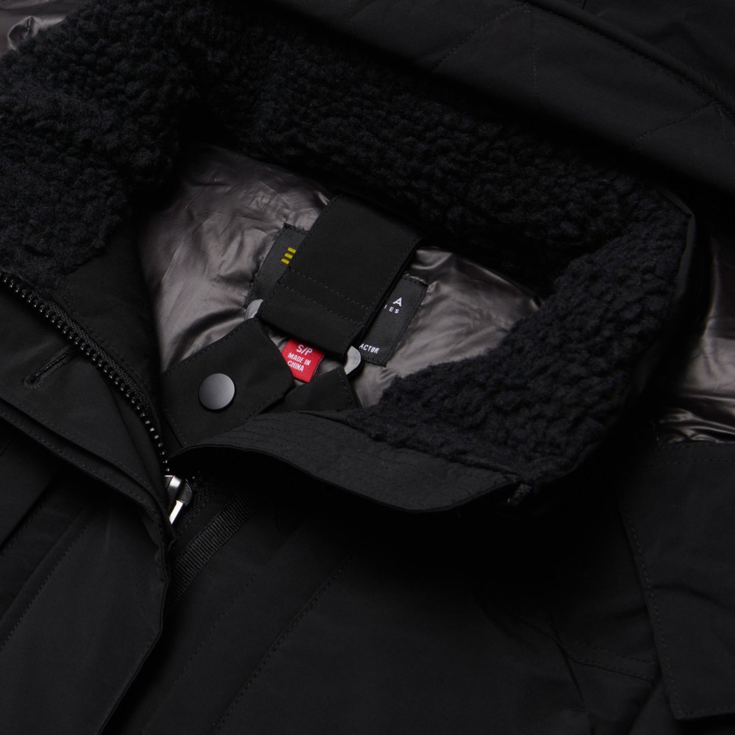 HYBRID PARKA W - Black